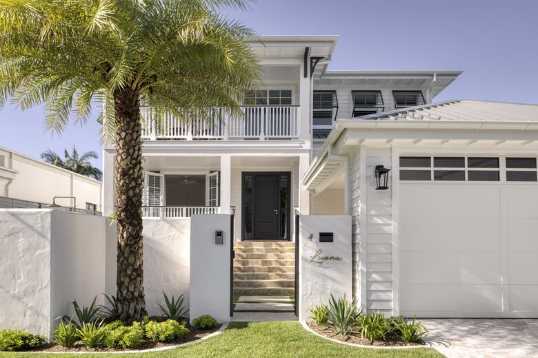 Luana - Burleigh Heads, Australia