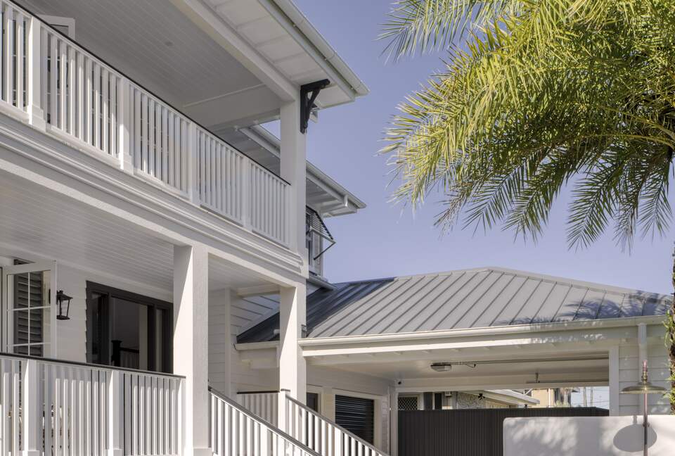 Luana - Burleigh Heads, Australia