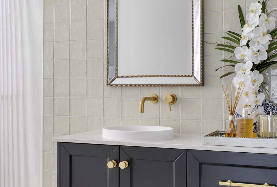 Luana - Burleigh Heads, Australia