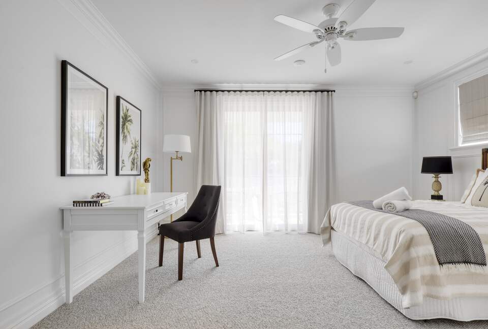 Luana - Burleigh Heads, Australia