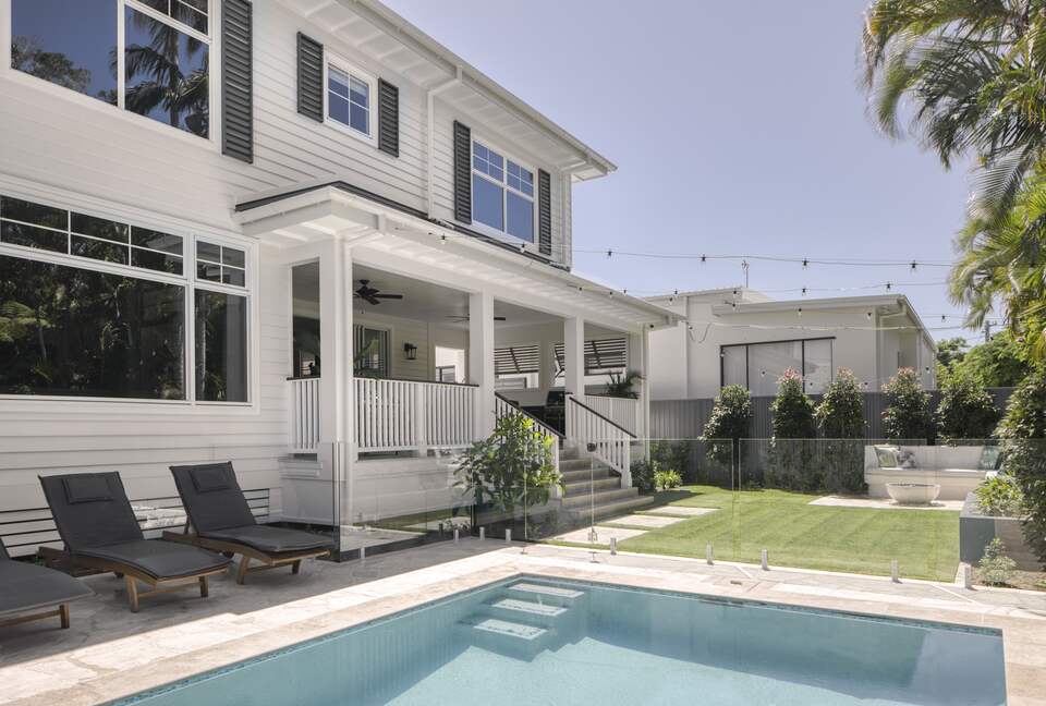 Luana - Burleigh Heads, Australia