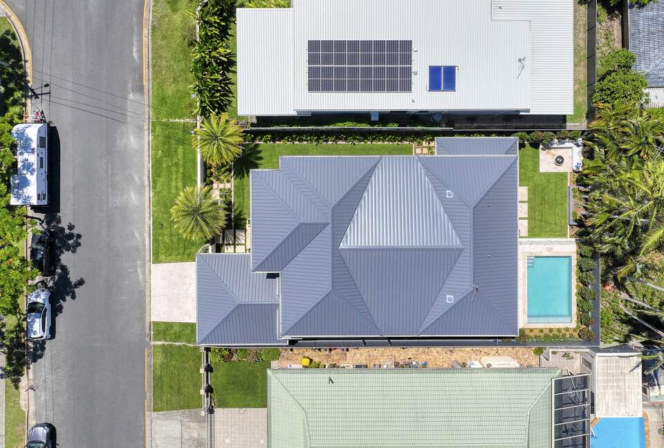 Luana - Burleigh Heads, Australia