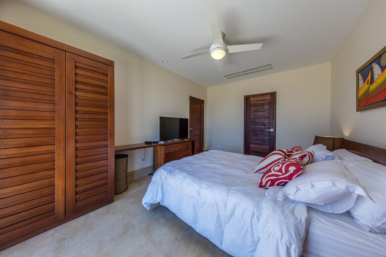 Large Villa with Direct View of World Class Surf at Manzanillo Point - Tola, Nicaragua