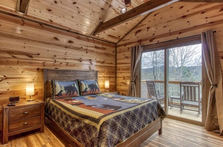 Cozy Bear Luxury Cabin with Indoor Pool! - Sevierville, Tennessee