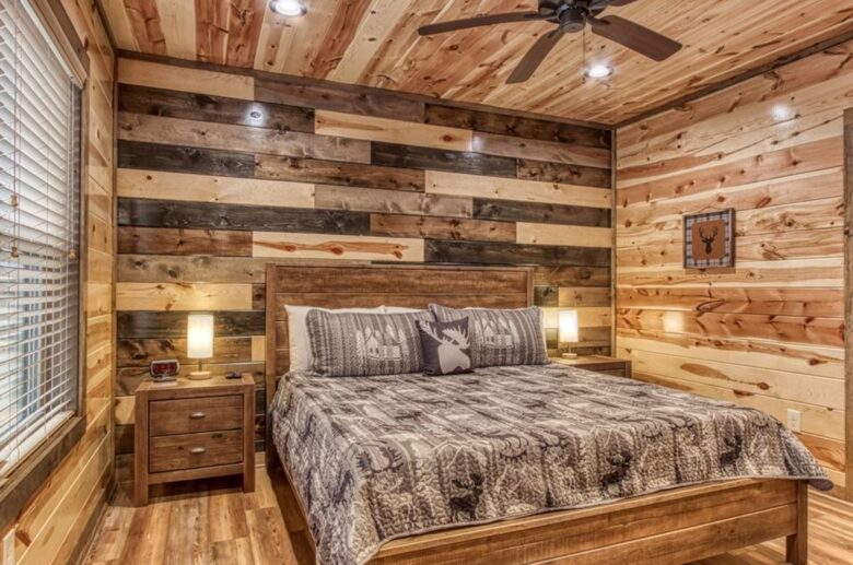 Cozy Bear Luxury Cabin with Indoor Pool! - Sevierville, Tennessee