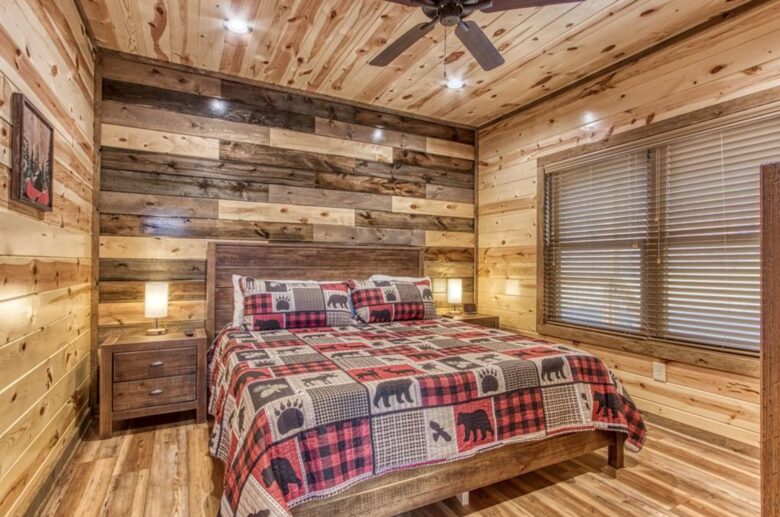 Cozy Bear Luxury Cabin with Indoor Pool! - Sevierville, Tennessee