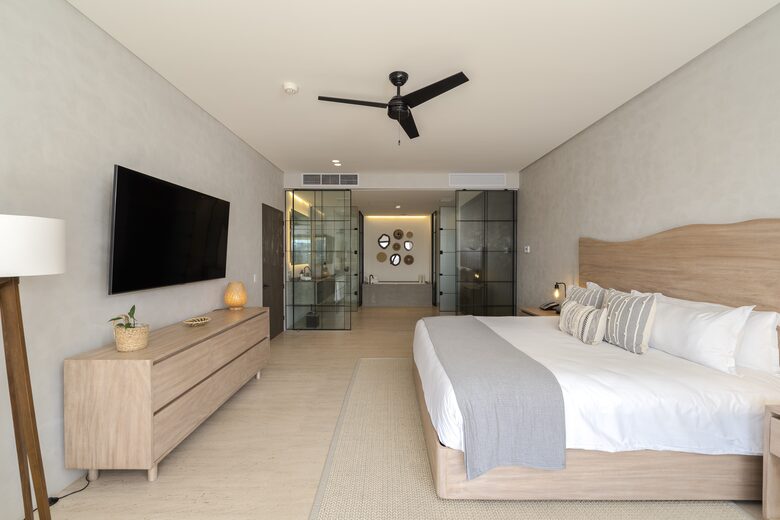 1 Homes Cabo-One Bedroom Marina View - Cabo San Lucas, Mexico