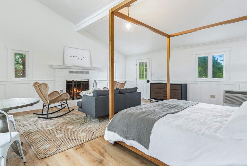 Cedar Cove Retreat | 13 Bedrooms Waterfront Estate with, Pool, Gym, and more - St. Michaels, Maryland