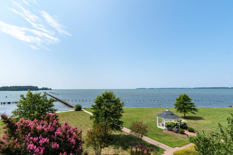 Cedar Cove Retreat | 13 Bedrooms Waterfront Estate with, Pool, Gym, and more - St. Michaels, Maryland