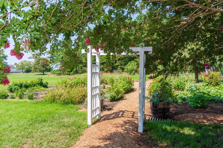 Cedar Cove Retreat | 13 Bedrooms Waterfront Estate with, Pool, Gym, and more - St. Michaels, Maryland