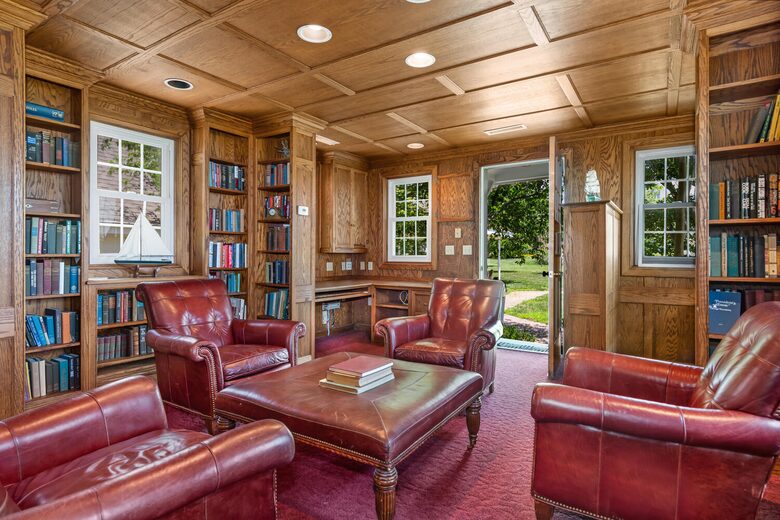 Cedar Cove Retreat | 13 Bedrooms Waterfront Estate with, Pool, Gym, and more - St. Michaels, Maryland