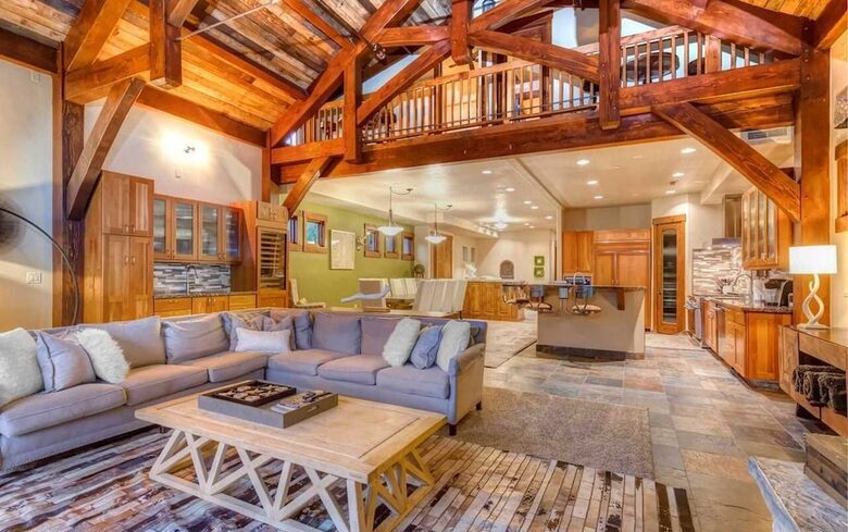 The Perch Park City - Magnificent Old Town Home with Views |Elevator | Hot Tub | Sauna | Game Room | Pinball - Park City, Utah