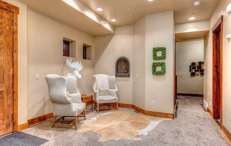 The Perch Park City - Magnificent Old Town Home with Views |Elevator | Hot Tub | Sauna | Game Room | Pinball - Park City, Utah