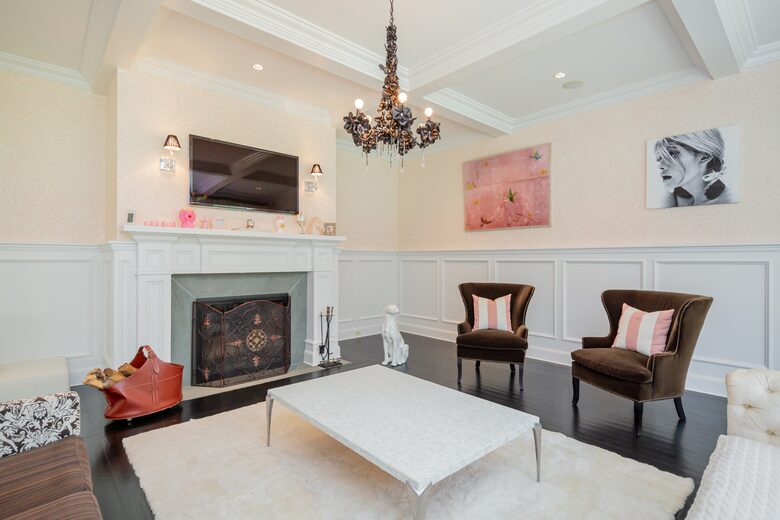 Stunning Sag Harbor Beach House - Sag Harbor, New York