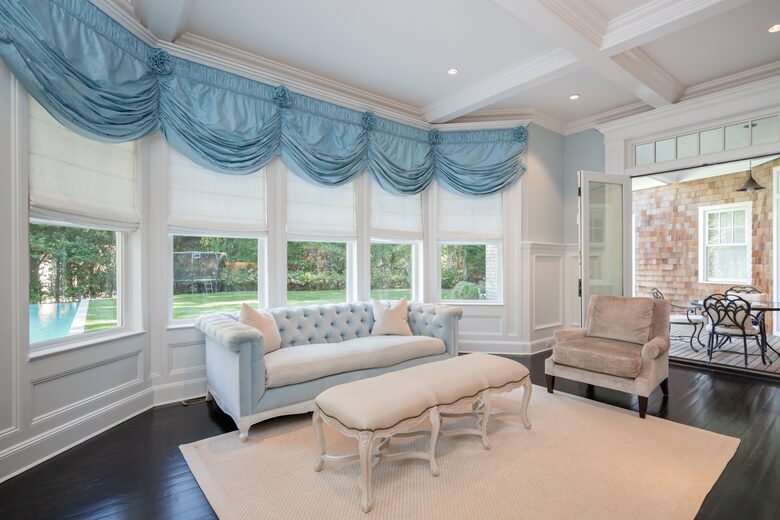 Stunning Sag Harbor Beach House - Sag Harbor, New York