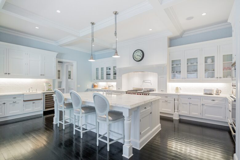 Stunning Sag Harbor Beach House - Sag Harbor, New York