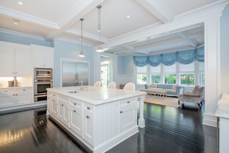 Stunning Sag Harbor Beach House - Sag Harbor, New York