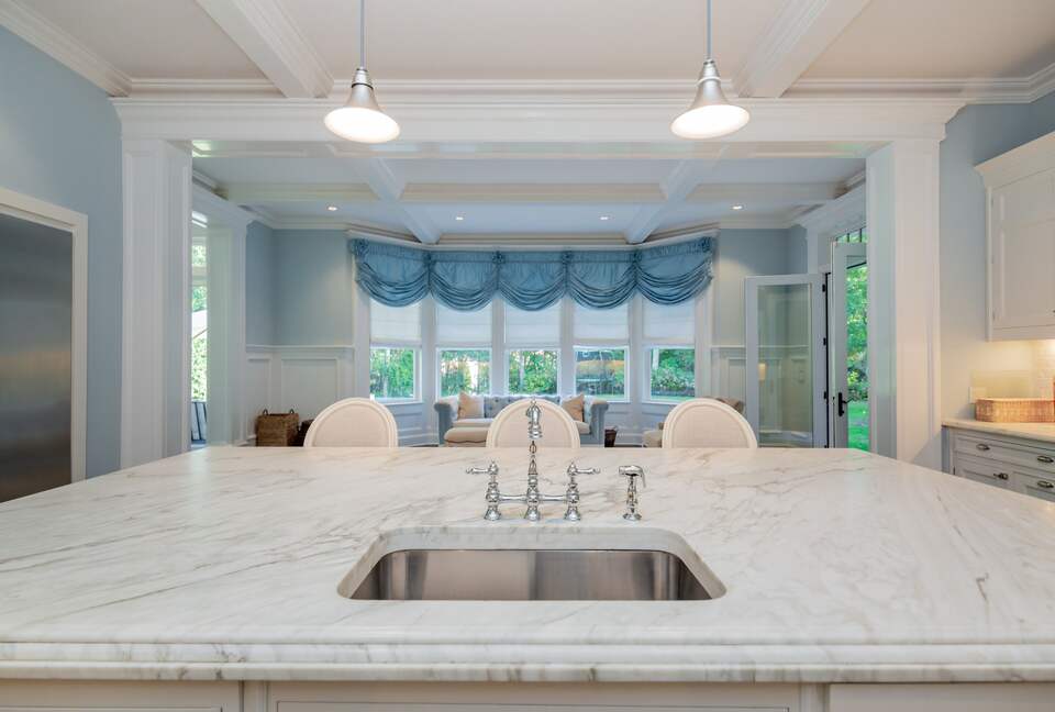 Stunning Sag Harbor Beach House - Sag Harbor, New York