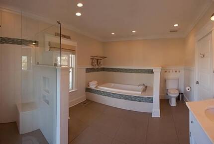 Luxury Sullivan's Island Oceanfront Retreat | With Private Pool and Game Room - Sullivans Island, South Carolina