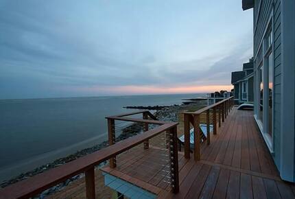 Luxury Sullivan's Island Oceanfront Retreat | With Private Pool and Game Room - Sullivans Island, South Carolina