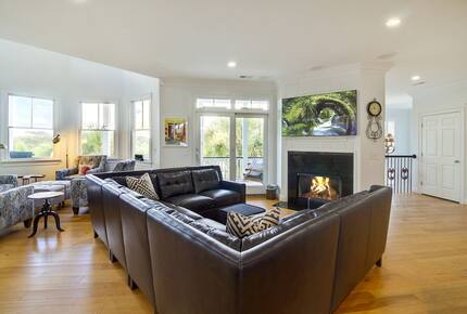 Isle of Palms Happy Place | Gorgeous 2nd Row Home w/ Pool, Hot Tub, Games, Dog Friendly - Isle of Palms, South Carolina