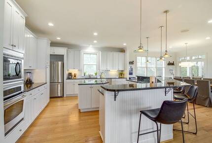 Isle of Palms Happy Place | Gorgeous 2nd Row Home w/ Pool, Hot Tub, Games, Dog Friendly - Isle of Palms, South Carolina