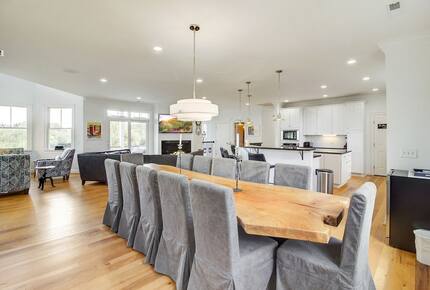 Isle of Palms Happy Place | Gorgeous 2nd Row Home w/ Pool, Hot Tub, Games, Dog Friendly - Isle of Palms, South Carolina