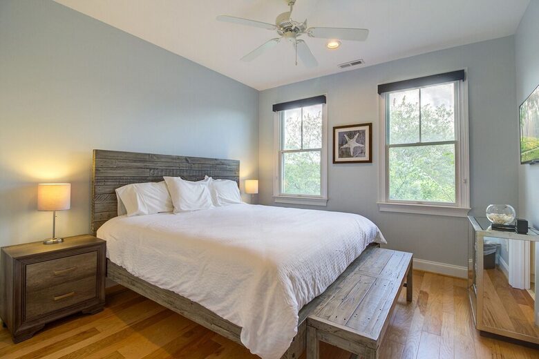 Isle of Palms Happy Place | Gorgeous 2nd Row Home w/ Pool, Hot Tub, Games, Dog Friendly - Isle of Palms, South Carolina