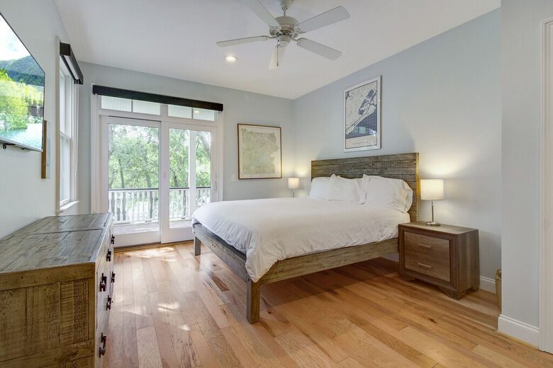 Isle of Palms Happy Place | Gorgeous 2nd Row Home w/ Pool, Hot Tub, Games, Dog Friendly - Isle of Palms, South Carolina