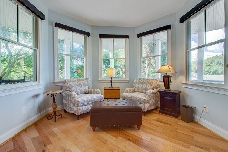 Isle of Palms Happy Place | Gorgeous 2nd Row Home w/ Pool, Hot Tub, Games, Dog Friendly - Isle of Palms, South Carolina