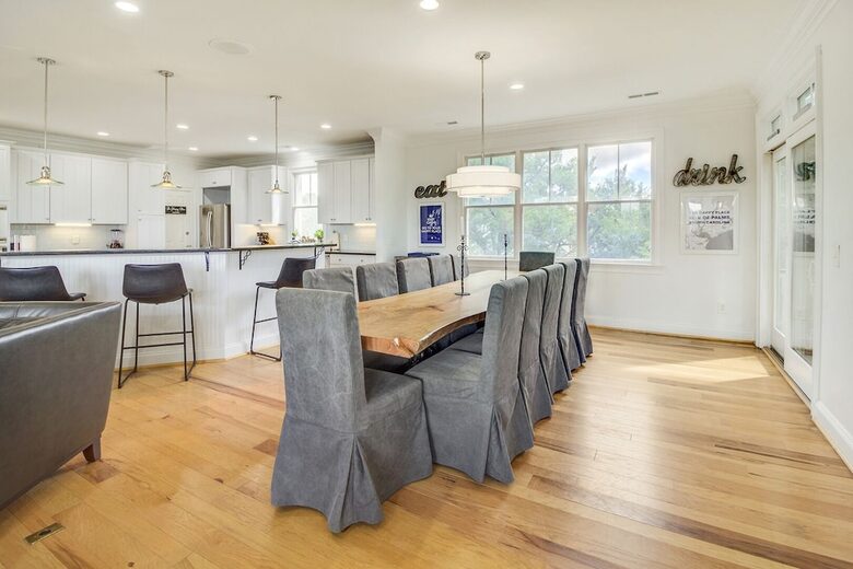 Isle of Palms Happy Place | Gorgeous 2nd Row Home w/ Pool, Hot Tub, Games, Dog Friendly - Isle of Palms, South Carolina