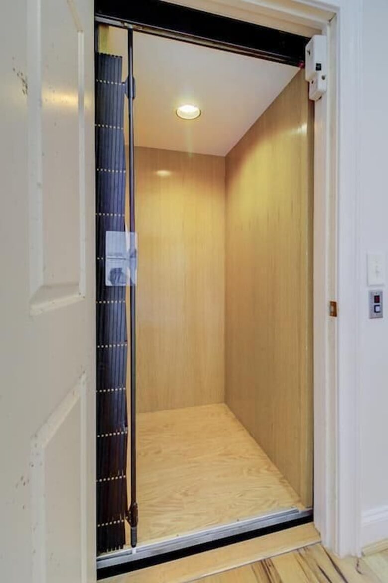 Isle of Palms Happy Place | Gorgeous 2nd Row Home w/ Pool, Hot Tub, Games, Dog Friendly - Isle of Palms, South Carolina