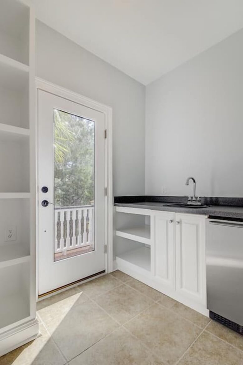 Isle of Palms Happy Place | Gorgeous 2nd Row Home w/ Pool, Hot Tub, Games, Dog Friendly - Isle of Palms, South Carolina