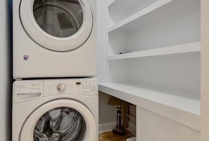 Isle of Palms Happy Place | Gorgeous 2nd Row Home w/ Pool, Hot Tub, Games, Dog Friendly - Isle of Palms, South Carolina