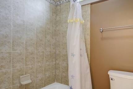 Isle of Palms Happy Place | Gorgeous 2nd Row Home w/ Pool, Hot Tub, Games, Dog Friendly - Isle of Palms, South Carolina