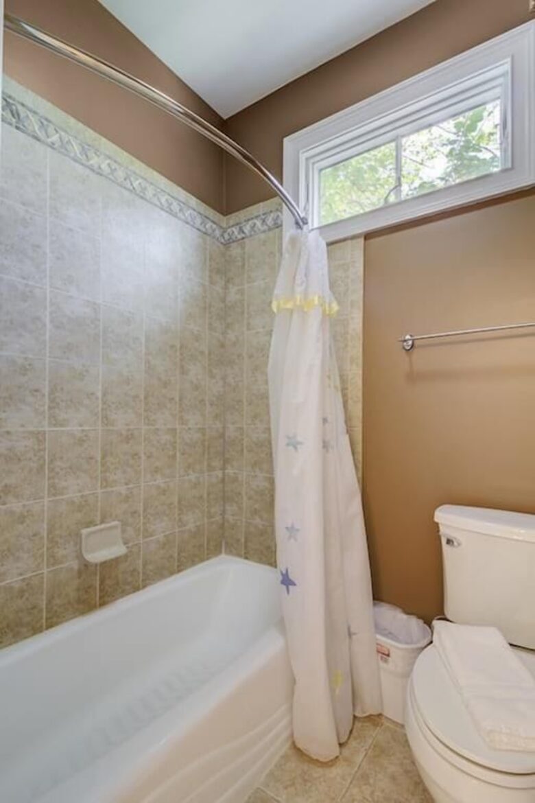 Isle of Palms Happy Place | Gorgeous 2nd Row Home w/ Pool, Hot Tub, Games, Dog Friendly - Isle of Palms, South Carolina