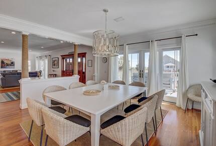 Endless Summer | With Huge Pool & Spa - Isle of Palms, South Carolina