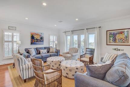 Endless Summer | With Huge Pool & Spa - Isle of Palms, South Carolina