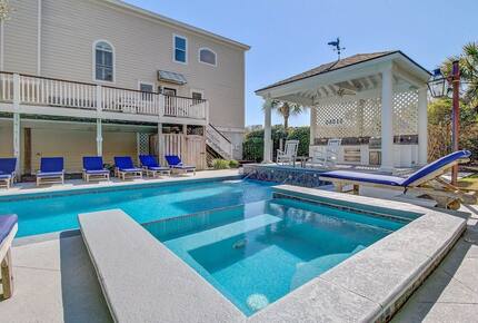 Endless Summer | With Huge Pool & Spa - Isle of Palms, South Carolina