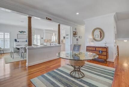 Endless Summer | With Huge Pool & Spa - Isle of Palms, South Carolina