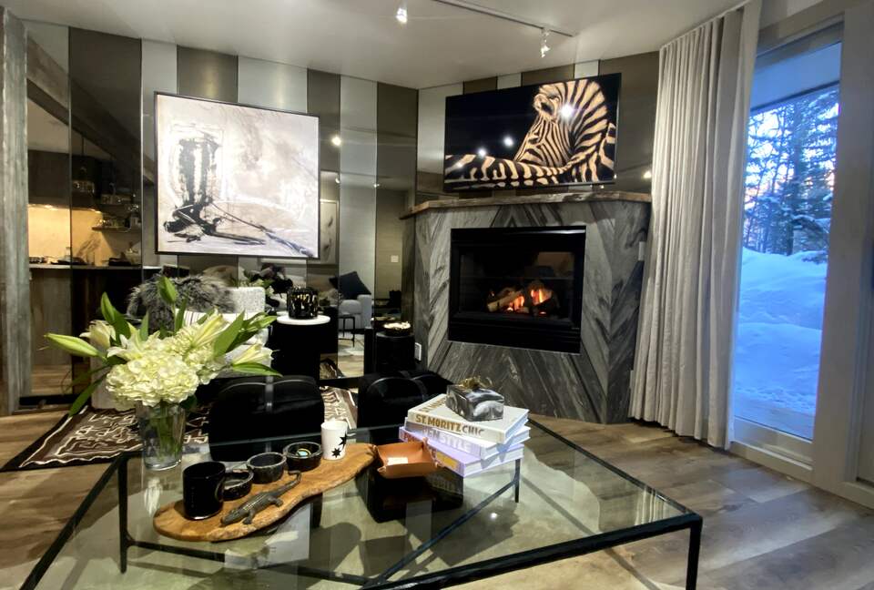 Chic Aspen Jewel Box by the Gondola - Aspen, Colorado