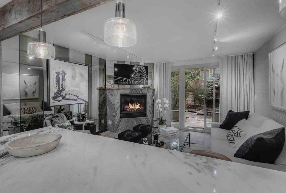 Chic Aspen Jewel Box by the Gondola - Aspen, Colorado