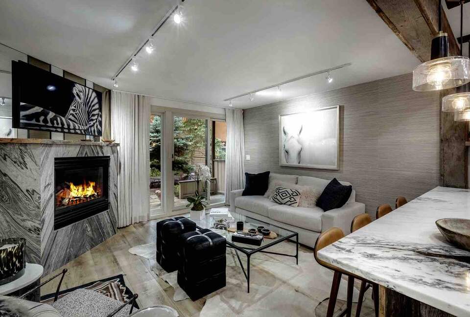 Chic Aspen Jewel Box by the Gondola - Aspen, Colorado