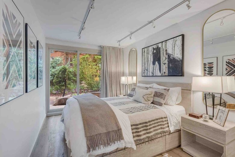 Chic Aspen Jewel Box by the Gondola - Aspen, Colorado