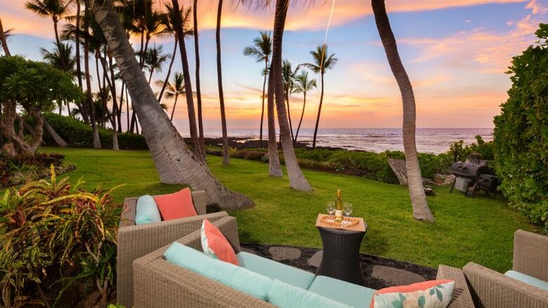 Malulani Villa | Oceanfront with Pool/Spa & Pickleball - Kamuela, Hawaii