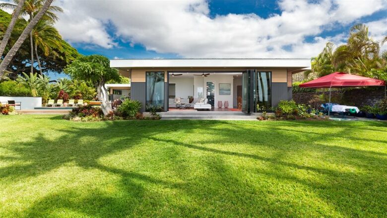 Malulani Villa | Oceanfront with Pool/Spa & Pickleball - Kamuela, Hawaii