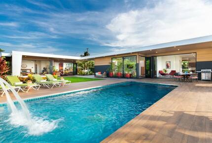 Malulani Villa | Oceanfront with Pool/Spa & Pickleball - Kamuela, Hawaii