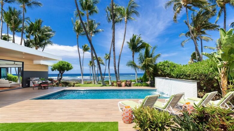 Malulani Villa | Oceanfront with Pool/Spa & Pickleball - Kamuela, Hawaii