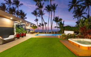 Malulani Villa | Oceanfront with Pool/Spa & Pickleball - Kamuela, Hawaii