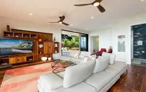 Malulani Villa | Oceanfront with Pool/Spa & Pickleball - Kamuela, Hawaii